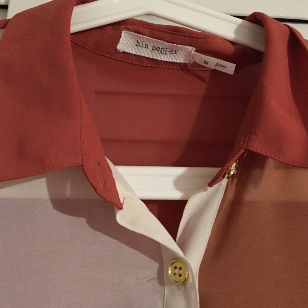 Color block blouse - Picture 2 of 4